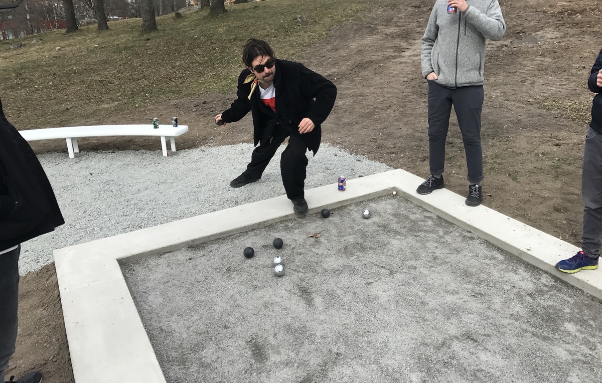 Inaugural game of pétanque